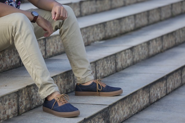 Leiden meluncurkan series stromram dengan menggunakan material fullgrain leather dan Indigo Denim Jeans. (Foto: Istimewa)