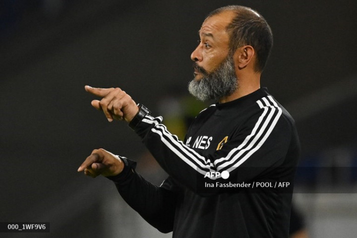 Manajer Wolves Espirito Santo Didakwa FA Karena Kritik Wasit