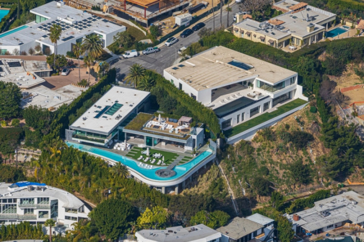 3 Berita Populer Properti, Rumah Miliarder hingga Tips Hilangkan Debu