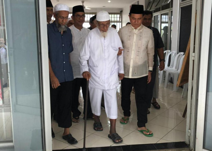 Menolak Setia pada NKRI, Kewarganegaraan Ba'asyir Bisa Dicabut