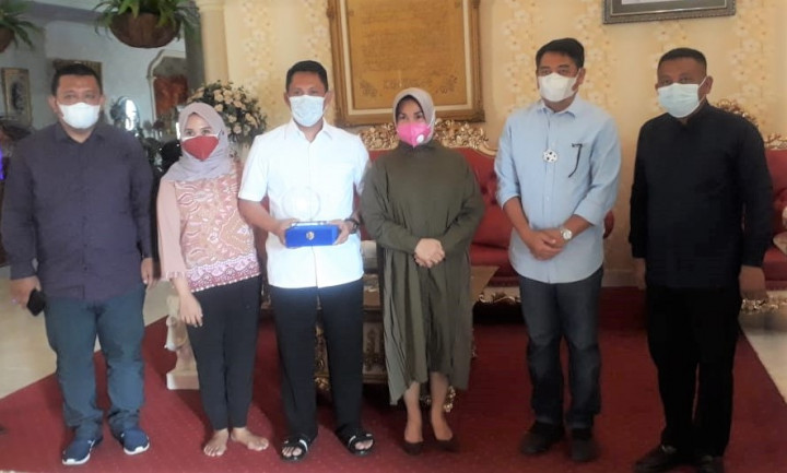 Dedikasi David Bobihoe Diganjar Penghargaan Oleh NasDem