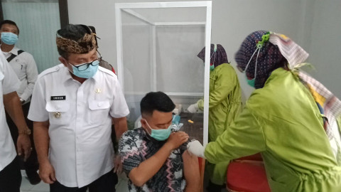 Kabupaten Cirebon Akan Dapat 1 5 Juta Vaksin Covid 19