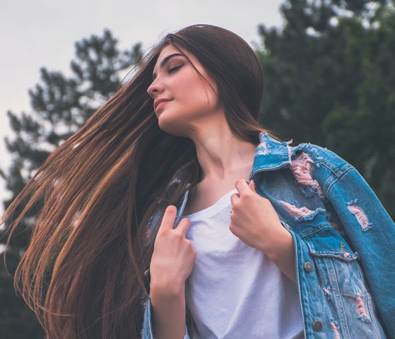 Ini cara menebalkan rambut. (Foto: Ilustrasi/Unsplash.com)