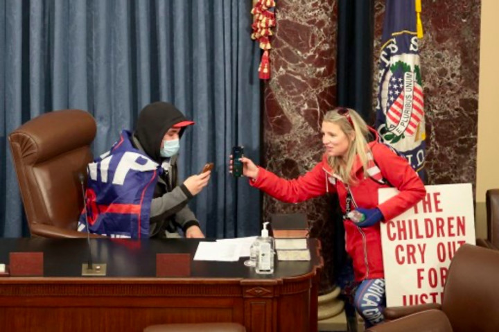 Rusuh di Gedung Kongres AS, Seorang Perempuan Meninggal