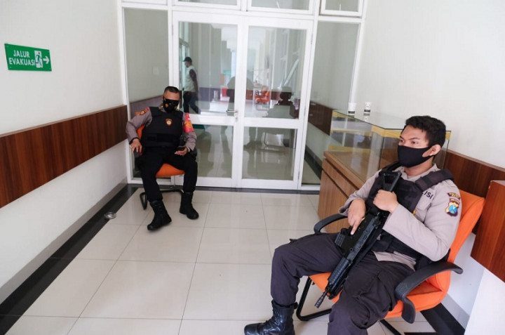 KPK Geledah Kantor Dinas Perizinan Kota Batu