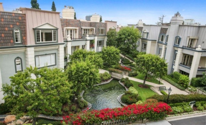 Intip Hunian Baru Priscilla Presley Seharga Rp66 Miliar