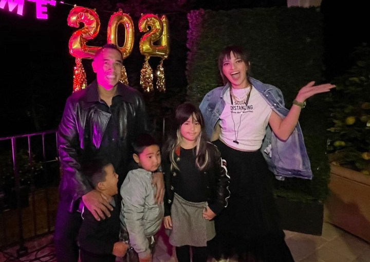 Nikah Muda, Nia Ramadhani Ungkap Kiat Didik Anak