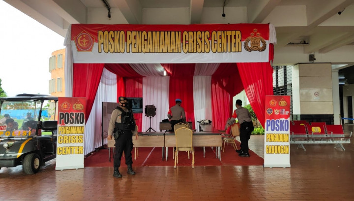 Polisi Sediakan Kendaraan untuk Keluarga Korban Sriwijaya Air di Bandara Soetta