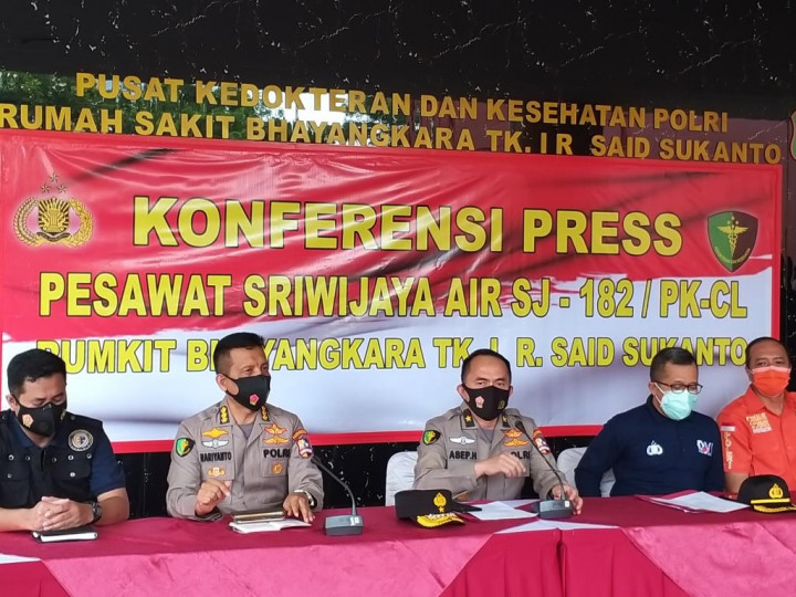 RS Polri Terima Beberapa Bagian Tubuh Korban Sriwijaya Air SJ-182