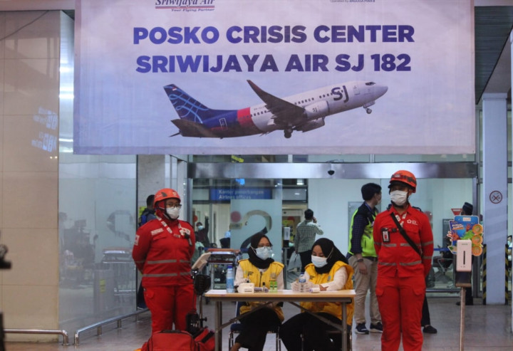 PMI Kota Tangerang Siagakan Personel dan Ambulans di Bandara Soetta