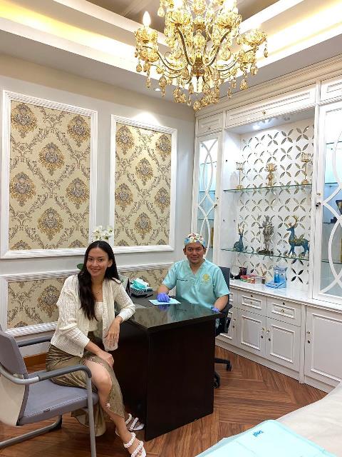 Dr. dr. Raendi Taklukkan Kecemasan Pasien dengan Kesabaran