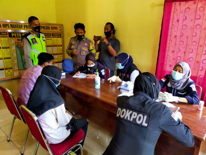 Keluarga Korban Sriwijaya Air di Sulsel Jalani Pengambilan Sampel DNA