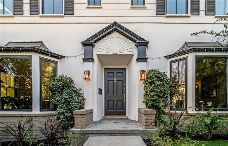 Rumah Naya Rivera di Los Angeles yang dijual Rp38 miliar. Foto: Redfin