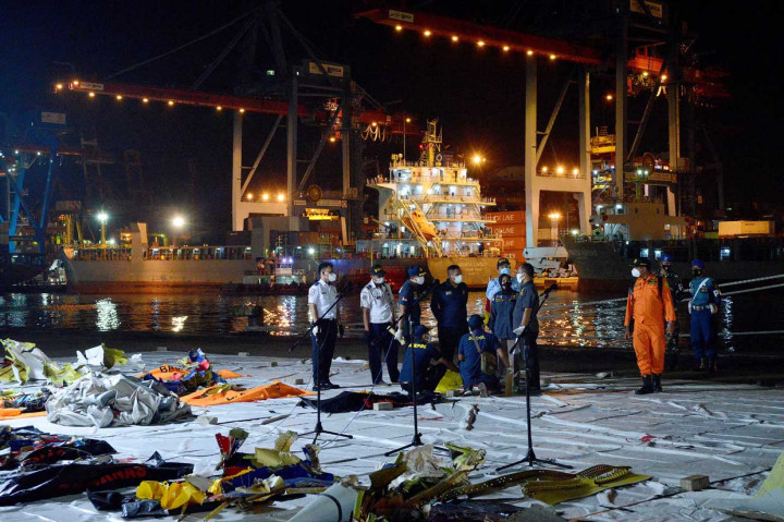 Terkumpul 45 Kantong Jenazah Korban Sriwijaya Air hingga Malam Ini