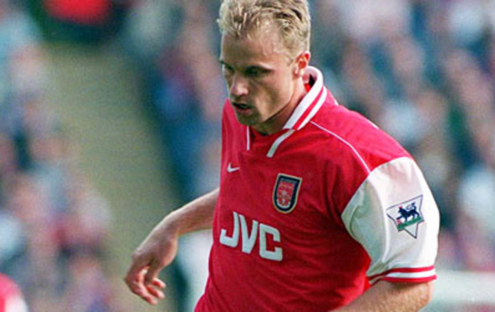 4 Fakta Unik Dennis Bergkamp, Legenda Arsenal yang Takut Naik Pesawat