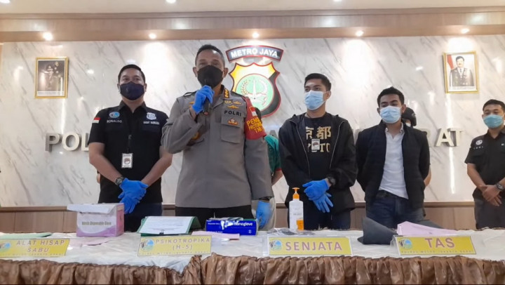 Senjata Api Milik Suami Nindy Ayunda Ilegal