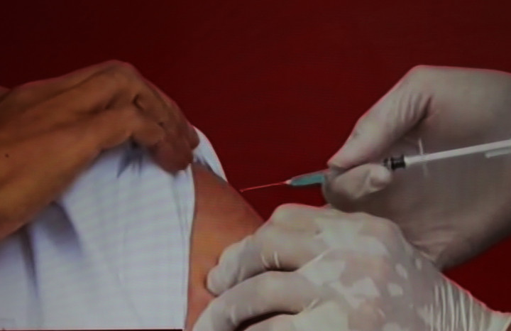 Momen Presiden Jokowi Divaksin Covid-19 Sinovac