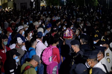 Ribuan Imigran Honduras Masuk ke Guatemala untuk Mencapai AS