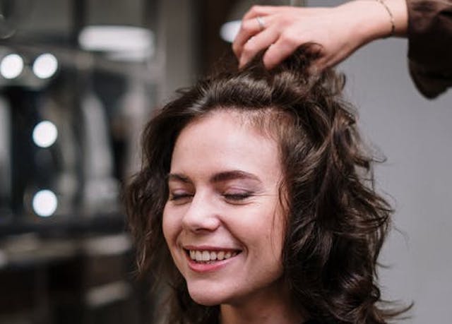 Minyak bunga matahari dianggap dapat memperkuat, melembutkan, dan menghaluskan rambut. (Ilustrasi/Pexels)