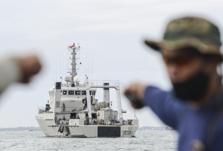 Penyelam TNI Temukan Dompet dan Gawai Rion Yogatama