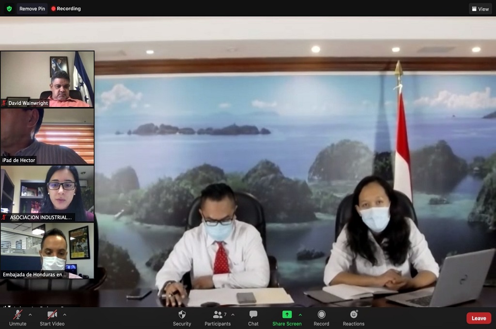 Telekonferensi mengenai kerja sama kelapa sawit antara Indonesia dan Honduras. (KBRI Panama City)