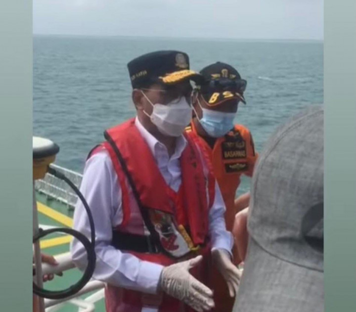 Tinjau Pencarian Sriwijaya SJ-182, Menhub Cek Kondisi Tim SAR Gabungan