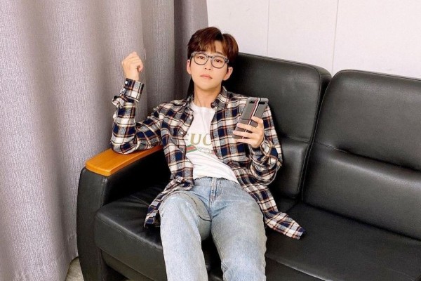 Penyanyi Rap DinDin Tepati Janji kepada Ayah Kim Seon Ho