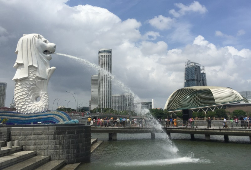 Suasana sebelum pandemi covid-19 di kawasan Taman Merlion, Singapura. (Foto: Medcom.id/Gervin Nathaniel Purba)