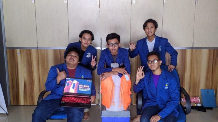 Pelampung Unik Besutan Mahasiswa Unair, Bisa Mencegah Hipotermia