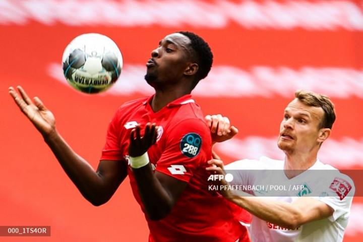 Resmi, Crystal Palace Pinjam Penyerang Mainz