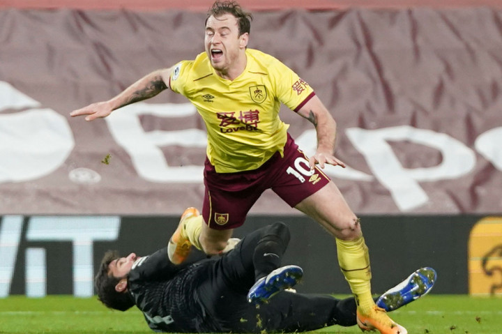 Hasil Lengkap Sepak Bola Semalam: Liverpool Tumbang di Anfield