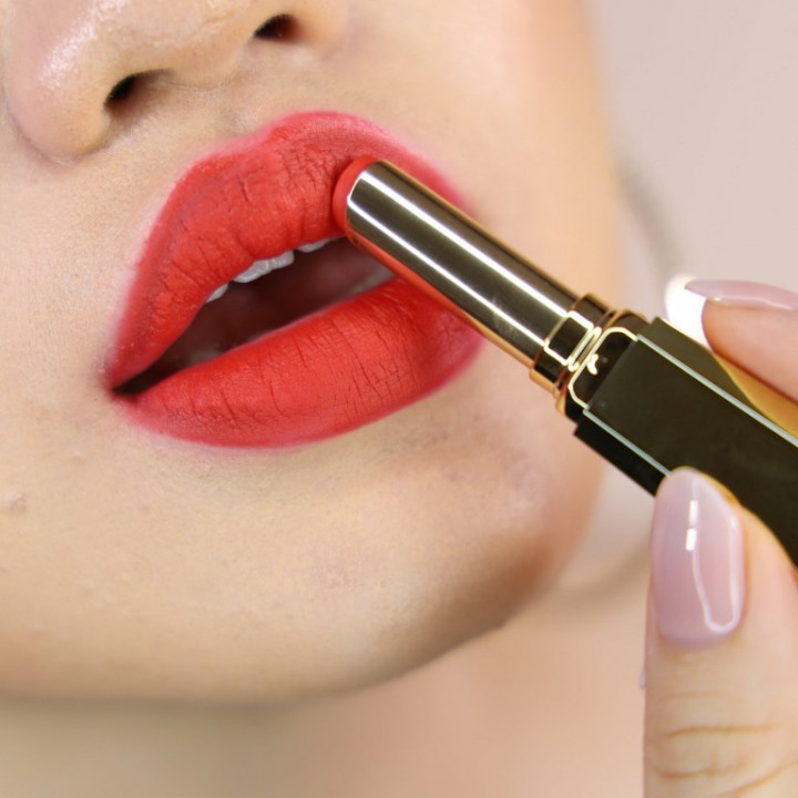 Ini 3 Warna Lipstick Keberuntunganmu di 2021