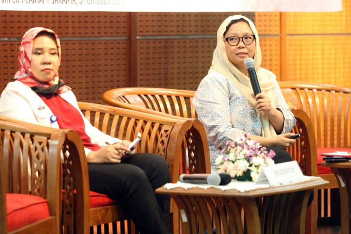 Sekolah di Padang Wajibkan Siswi Non-Muslim Berjilbab, Ini Kata Alissa Wahid