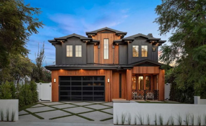 Anak Arnold Schwarzenegger Beli Rumah Seharga Rp61 Miliar