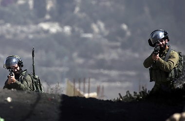 Seorang Warga Palestina Tewas akibat Gas Air Mata Israel