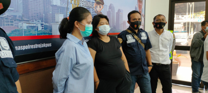 Fakta-Fakta Pelaku Mesum di Halte  yang Dibayar Rp22 Ribu