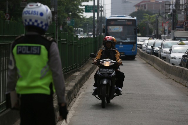 DPR Ajak Kapolri Kaji Wacana Peniadaan Tilang di Jalan Raya