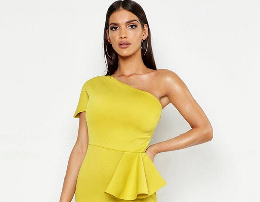 Saat membeli gaun bodycon, pilihlah kain yang tebal dan bertekstur. (Foto. Dok: Topofstyle.com)