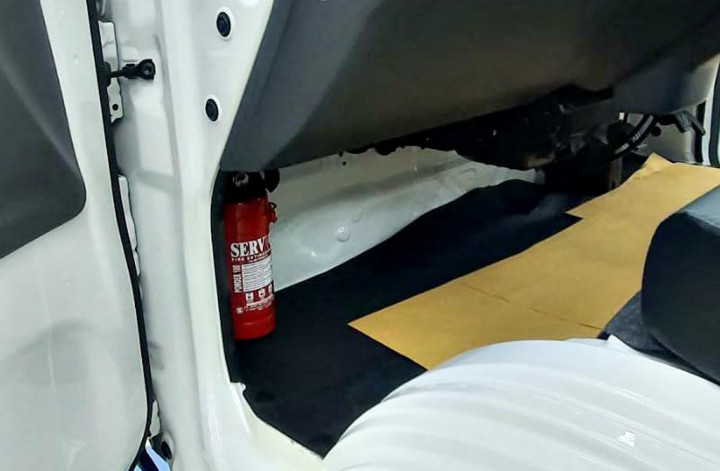 Pasang APAR, Standar Baru di Suzuki Carry Pick Up