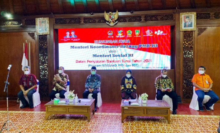 Pemerintah Fokus Upayakan Ringankan Beban Warga Terdampak Covid-19