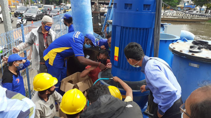 Cegah Banjir, Pemkot Jakpus Pasang Lima Pompa Air