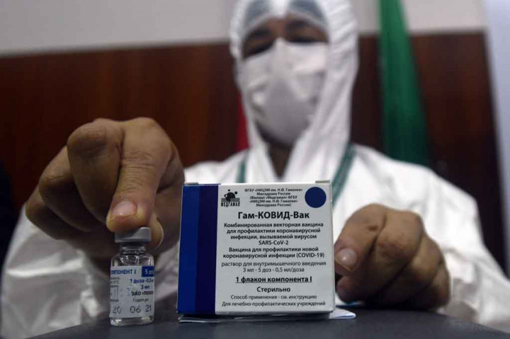 Perdana, Bolivia Lakukan Vaksinasi Covid-19 Buatan Rusia