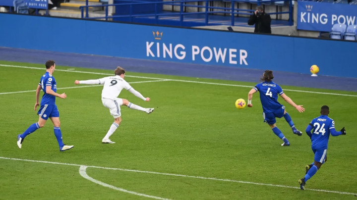 Leicester vs Leeds: The Peacocks Bungkam The Foxes