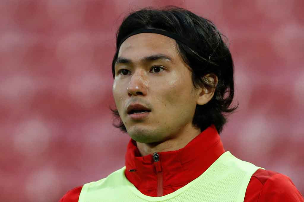 Minamino Dipinjamkan ke Southampton, Liverpool Datangkan Ben Davies dan Ozan Kabak