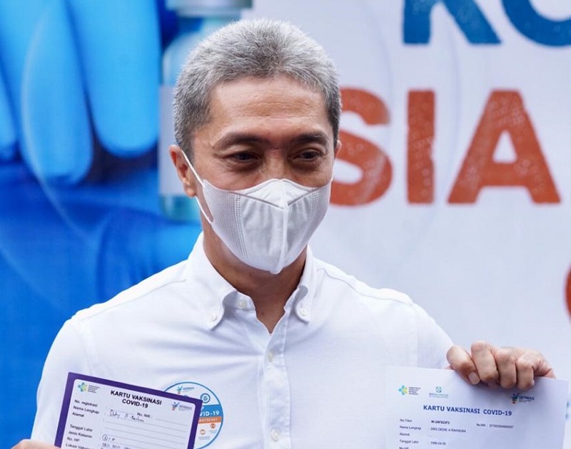 Wakil Wali Kota Bogor, Dedie Rachim usai vaksinasi covid-19. (Foto: Istimewa)