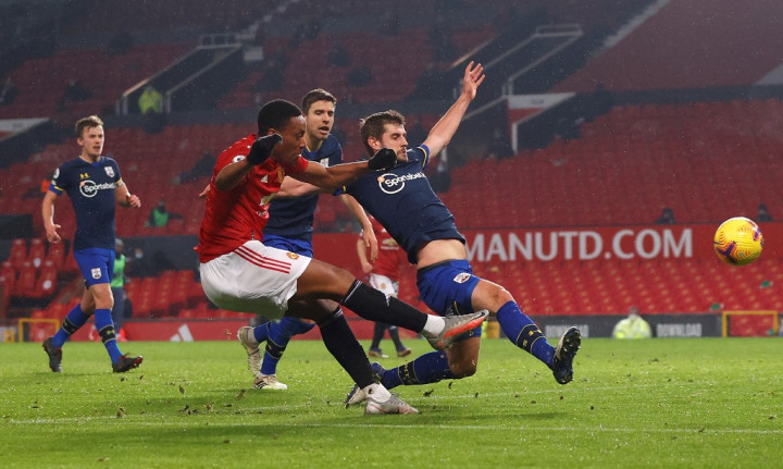 Hasil Pertandingan Sepak Bola Semalam: MU Pesta Gol