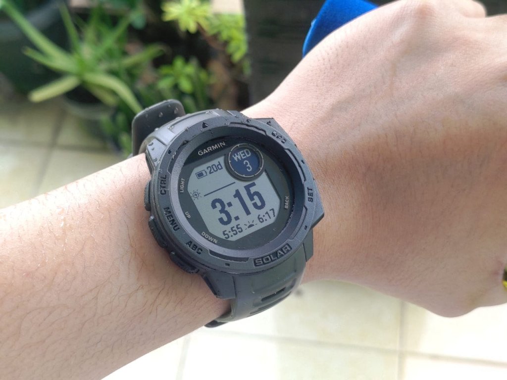 harga garmin instinct solar