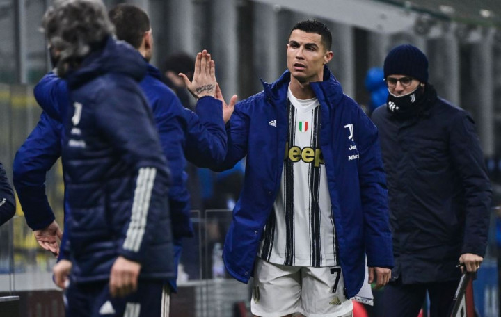 Ronaldo Ngambek karena Diganti, Pirlo Beri Jawaban Menohok