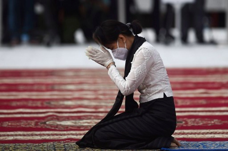 Aung San Suu Kyi dituntut lakukan pelanggaran impor alat komunikasi. Foto: AFP