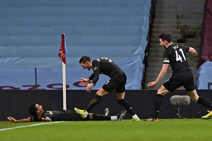 Liga Inggris: Debut Gemilang Lingard Bawa West Ham Pecundangi Villa 3-1